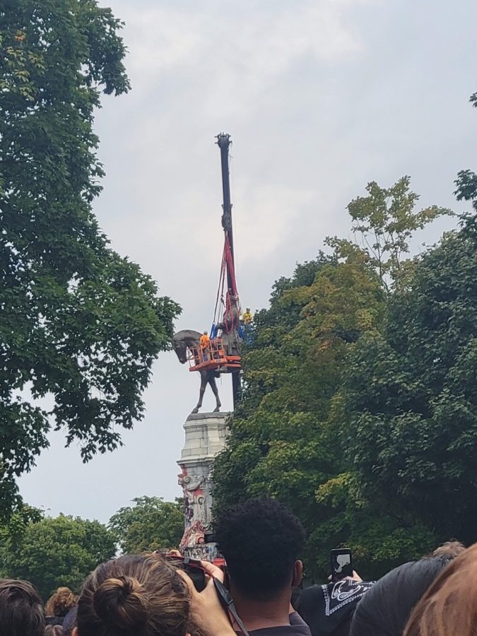 Removal of General Lee Statue on Monument Avenue